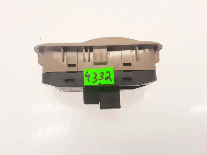 Kia Carnival (2006 - 2014) 202006138 Кнопка стеклоподъемников — фото 2