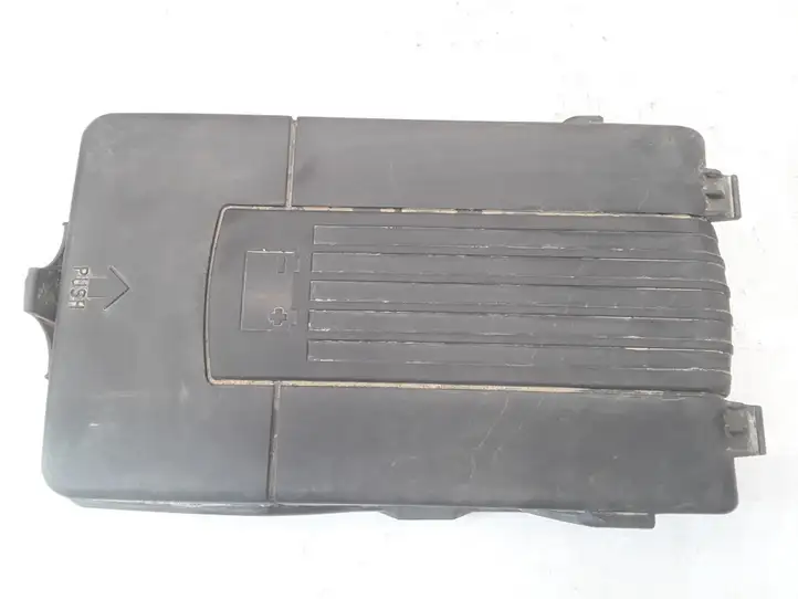 Audi A3/S3 8P (2008 - 2013) 3C0915443A Крышка ящика аккумулятора — фото 1