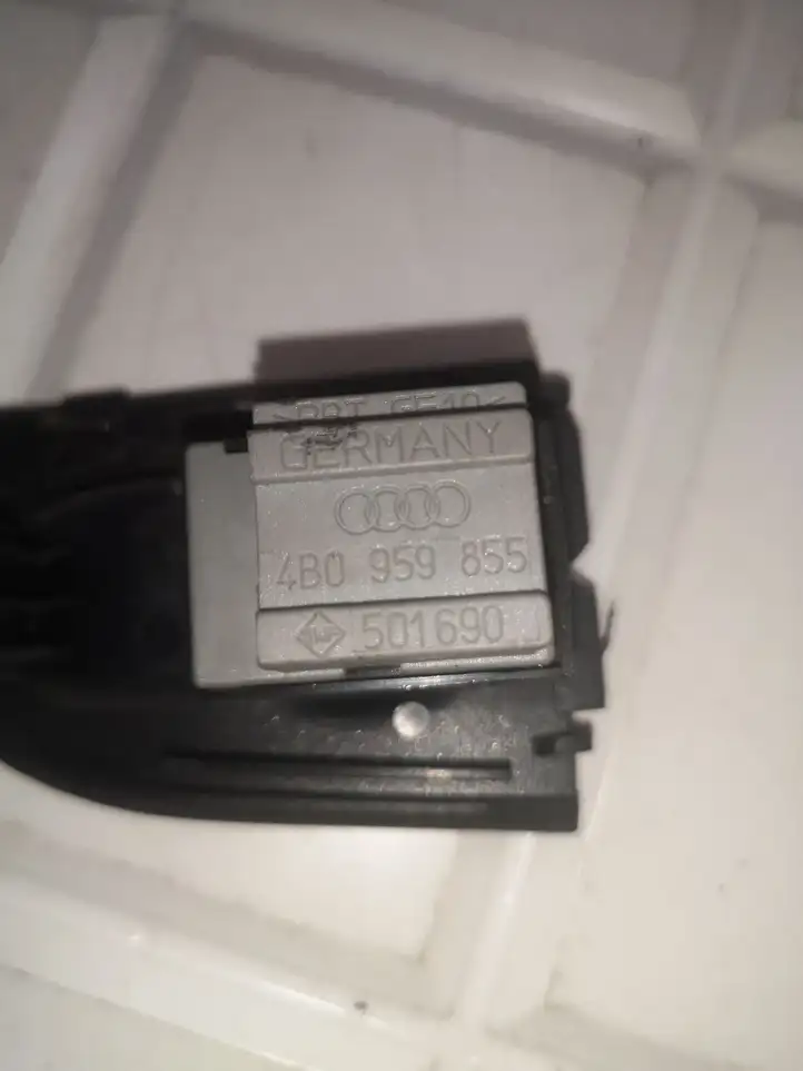 Audi A6 S6 C5 4B (1997 - 2001) 4B0959855 Кнопка стеклоподъемников — фото 4