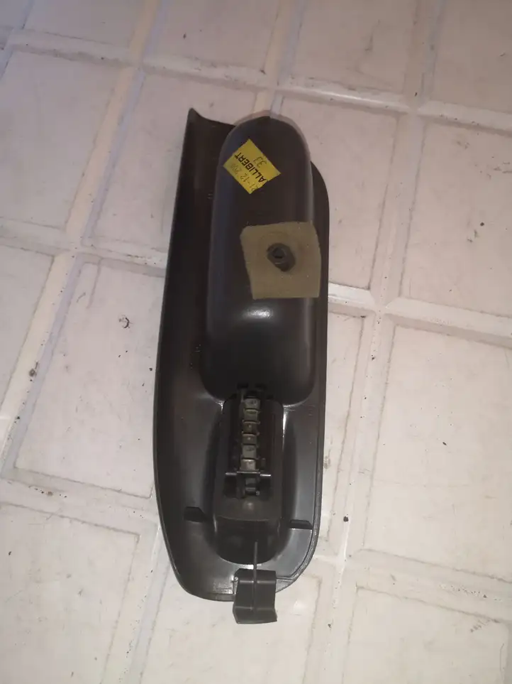Renault Scenic I (1996 - 2003) 7700431172 Кнопка стеклоподъемников — фото 3