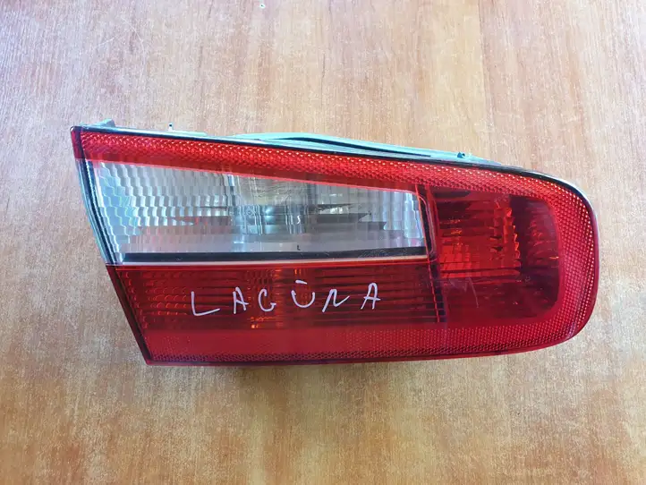 Renault Laguna II (2001 - 2005) 8200002475 Задний фонарь в крышке багажника — фото 1