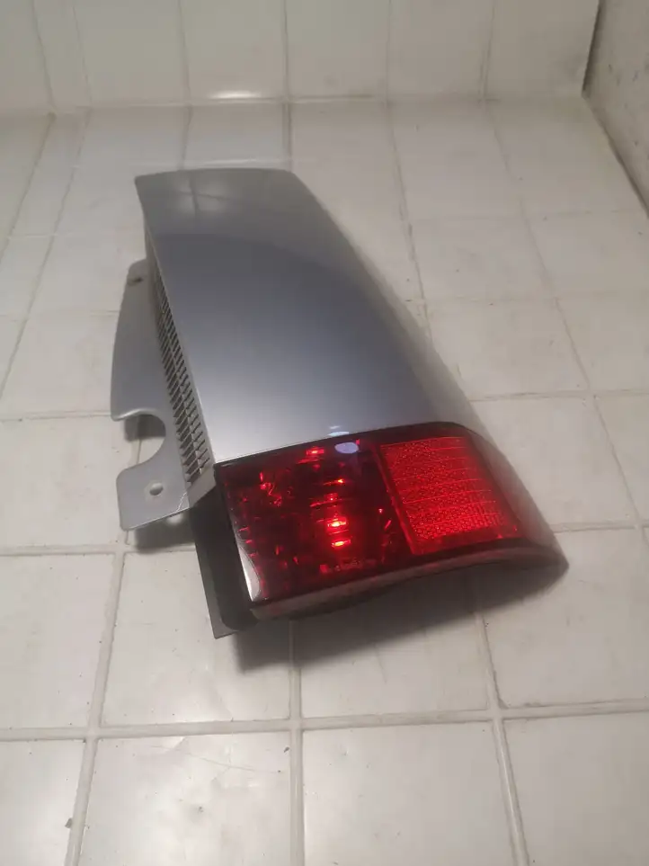 Opel Meriva A (2002 - 2006) 13130028 Задняя противотуманная фара — фото 1