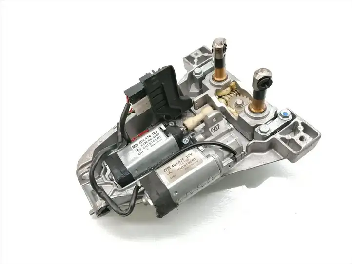 Mercedes-Benz C W203 (2000 - 2007) A2034620105 Электродвигатель регулировки рулевой колонки — фото 2