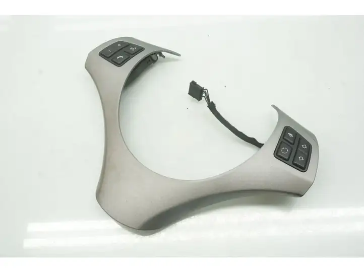 BMW 3 E90 E91 (2005 - 2012) 6774950 Кнопки на рулевом колесе — фото 1