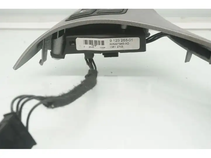 BMW 3 E90 E91 (2005 - 2012) 6774950 Кнопки на рулевом колесе — фото 4