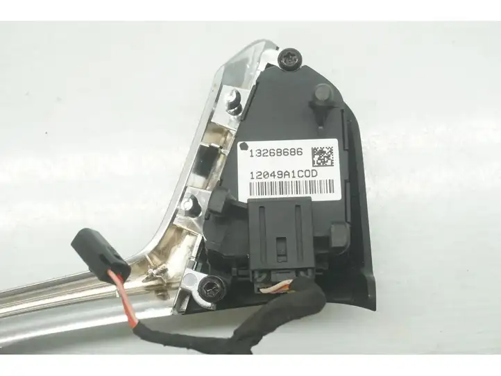 Opel Astra J (2009 - 2012) 13268686 Кнопки на рулевом колесе — фото 4