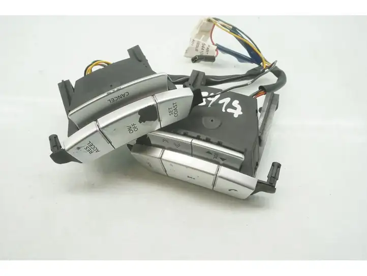 Nissan Primera (2001 - 2008) 25552BA000 Кнопки на рулевом колесе — фото 1