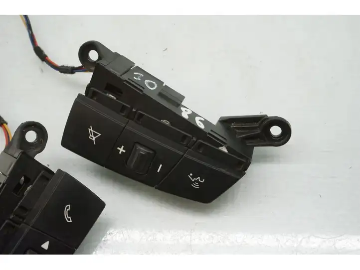 Nissan Qashqai (2006 - 2010) 34155502A00 Кнопки на рулевом колесе — фото 3