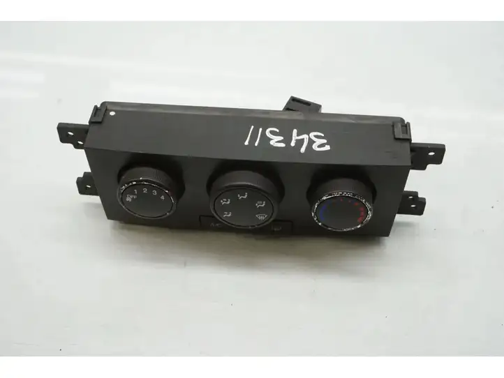 Chevrolet Captiva (2006 - 2011) 96820197 Кнопка кондиционера — фото 1