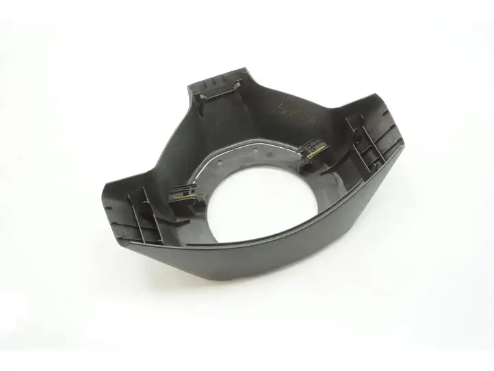 Suzuki SX4 (2006 - 2009) GS131-05610 Обшивка рулевой колонки — фото 2