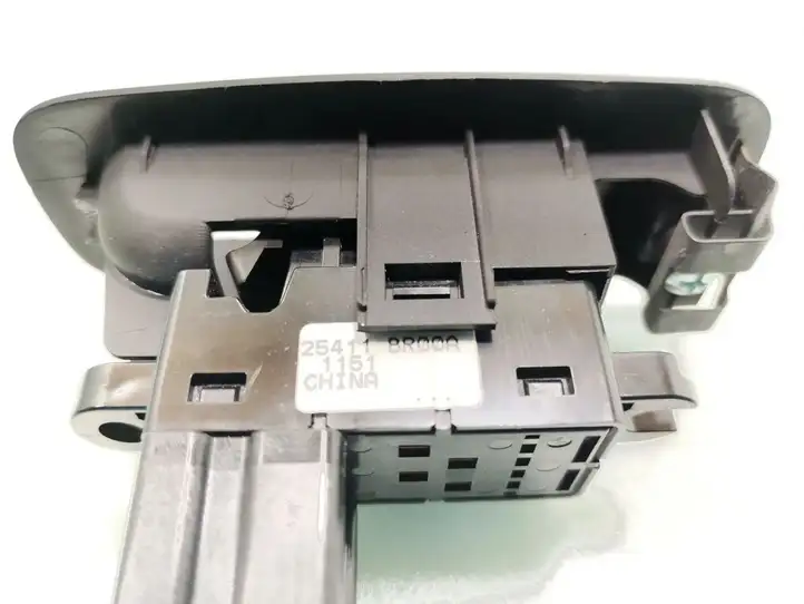 Nissan Qashqai (2010 - 2013) BR00A Кнопка стеклоподъемников — фото 4