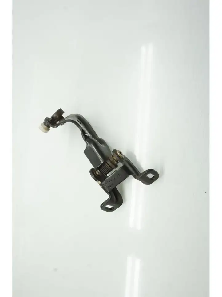 Volkswagen Sharan (2010 - 2015) 7N0843336F Средняя направляющая ролика раздвижной двери — фото 1