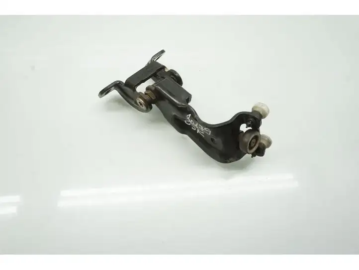 Volkswagen Sharan (2010 - 2015) 7N0843336F Средняя направляющая ролика раздвижной двери — фото 2