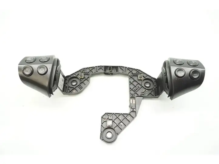Mercedes-Benz A W169 (2004 - 2012) 1698207310 Кнопки на рулевом колесе — фото 1