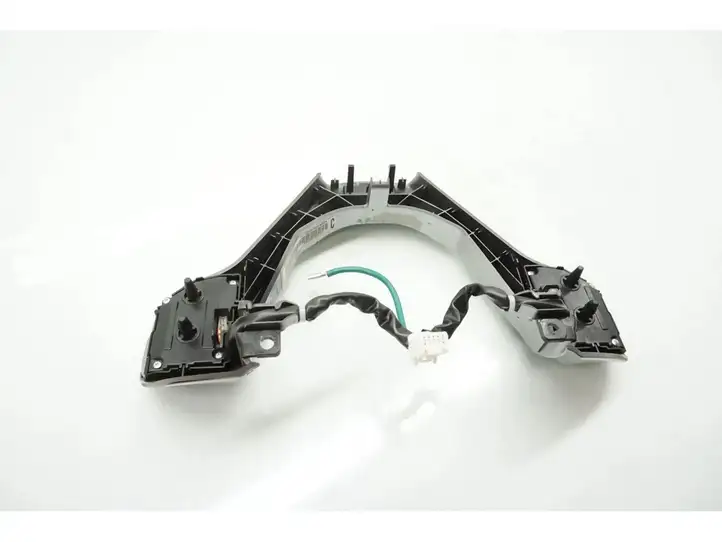Toyota Avensis T270 (2012 - 2015) 45100-05730 Кнопки на рулевом колесе — фото 4