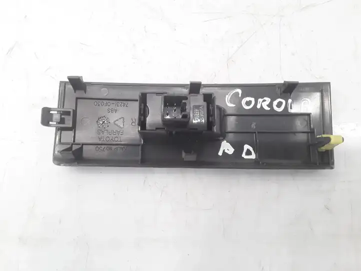 Toyota Corolla E120 E130 (2004 - 2007) 742310F030 Кнопка стеклоподъемников — фото 2