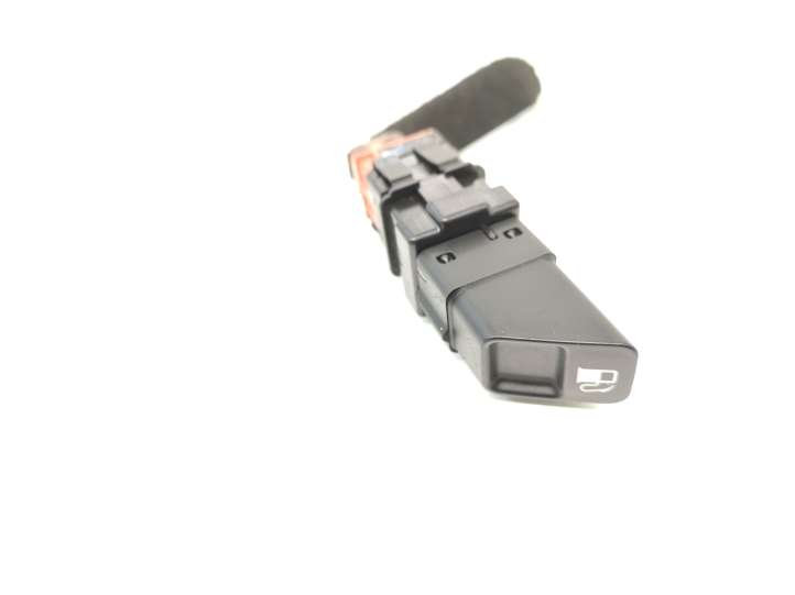Citroen C6 (2005 - 2012)  96518163XT Включатель открытия топливного бака
