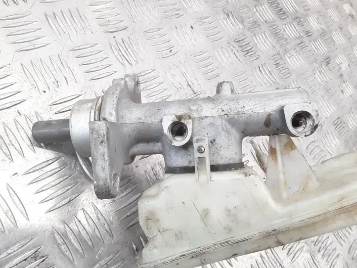 Citroen C3 (2002 - 2009) 320670938 Бачок тормозной жидкости — фото 7