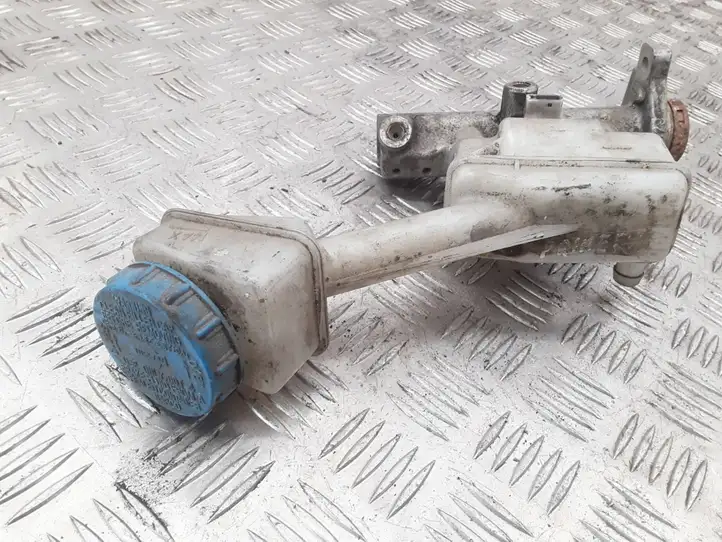 Nissan Primera (2001 - 2008) 22486679 Бачок тормозной жидкости — фото 5