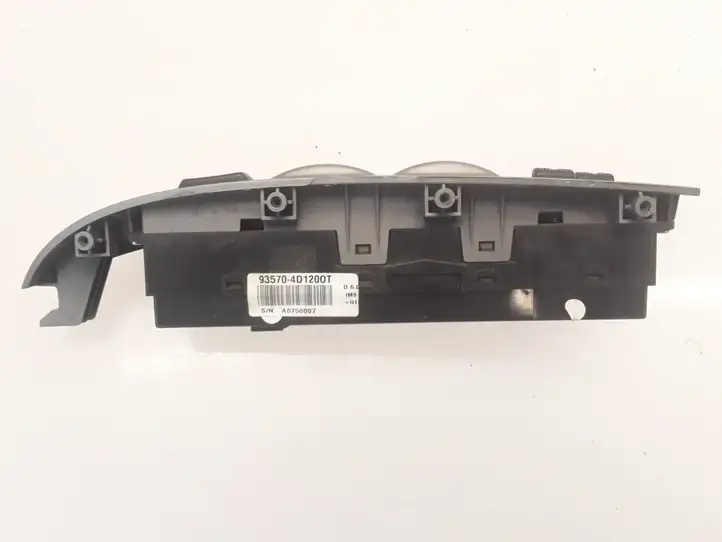 Kia Carnival (2006 - 2014) 935704D120OT Блок кнопок стеклоподъемников — фото 2