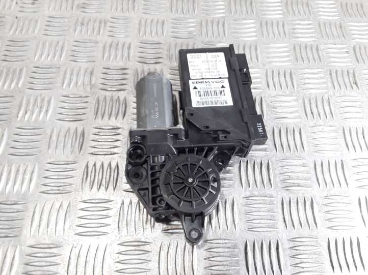 8E0959802A Audi A4 S4 B7 8E 8H Priekinis varikliukas langų pakėlėjo