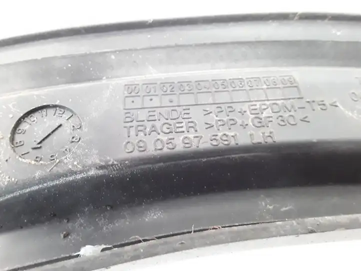 Opel Zafira A (1999 - 2003) 090597591 Накладка колесной арки — фото 3