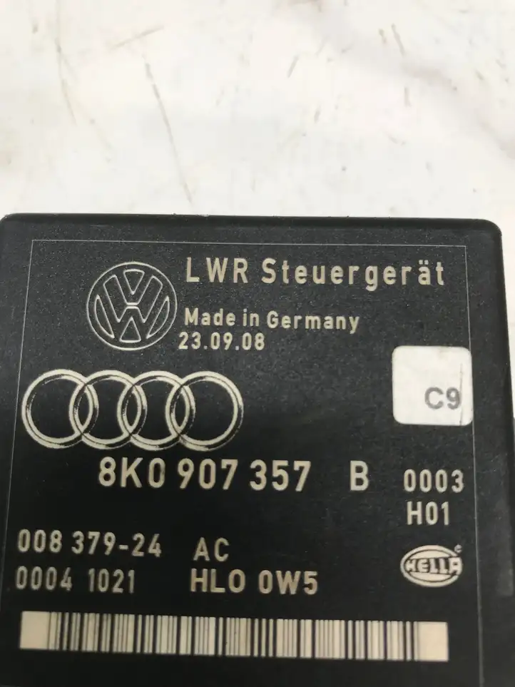 Audi A5 8T 8F (2007 - 2011) 8K0907357B Блок управления светом — фото 4