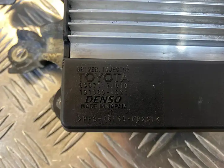 Toyota Corolla Verso AR10 (2004 - 2009) 8987171010 Блок управления форсунками — фото 6