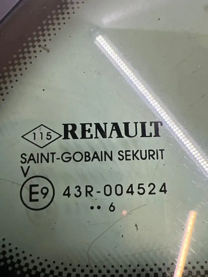 Renault Kadjar (2015 - 2018) 43R004524 Заднее боковое стекло — фото 3