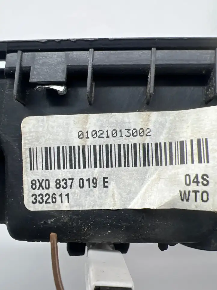 Audi A1 (2010 - 2014) 8X0837019E Внутренняя ручка двери — фото 3