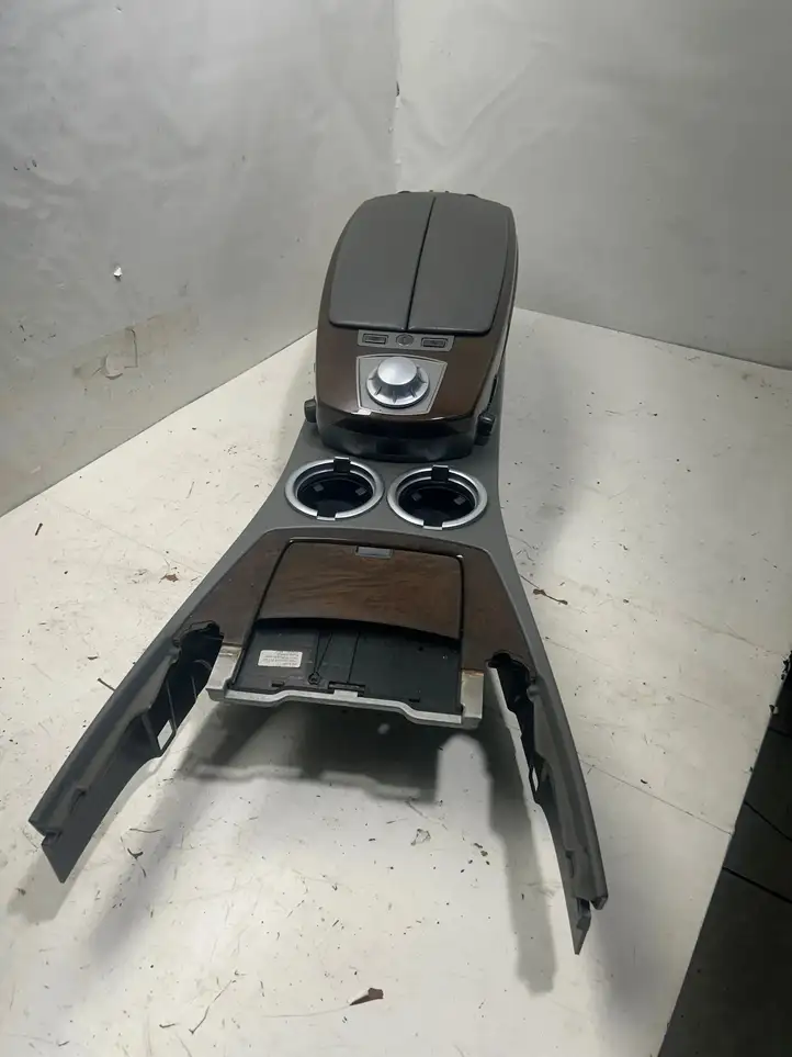 BMW 7 E65 E66 (2001 - 2008) Подлокотник — фото 1
