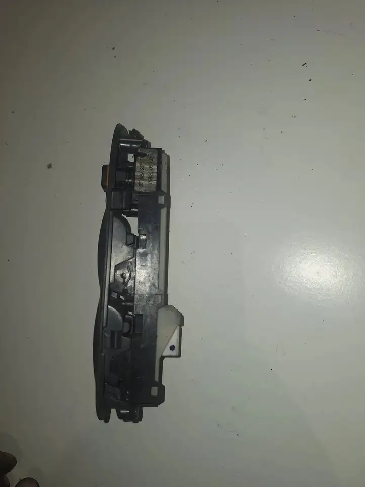 Toyota Avensis T250 (2006 - 2009) 8482005100 Блок кнопок стеклоподъемников — фото 5