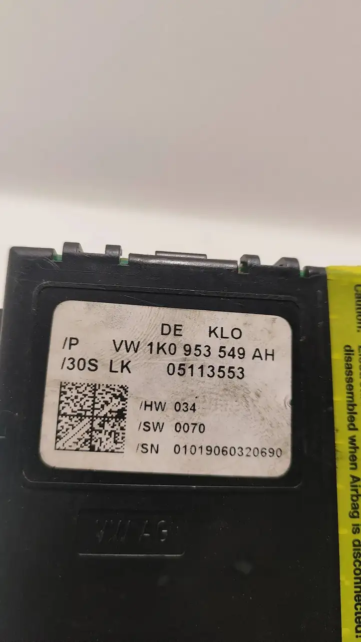 Seat Leon (1P) (2005 - 2012) 1K0953549AH Датчик угла поворота руля — фото 4
