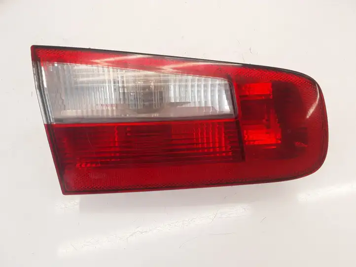 Renault Laguna II (2001 - 2005) 8200002475 Задний фонарь в крышке багажника — фото 1