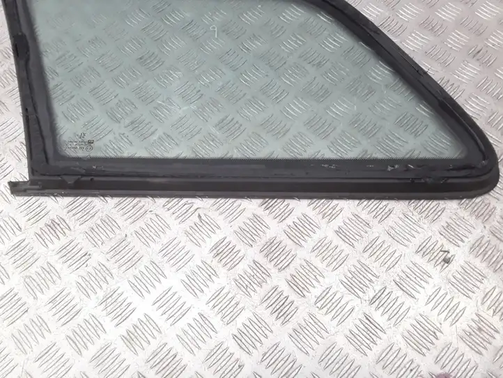 Peugeot 406 (1999 - 2006) 43R000493 Заднее боковое стекло — фото 4