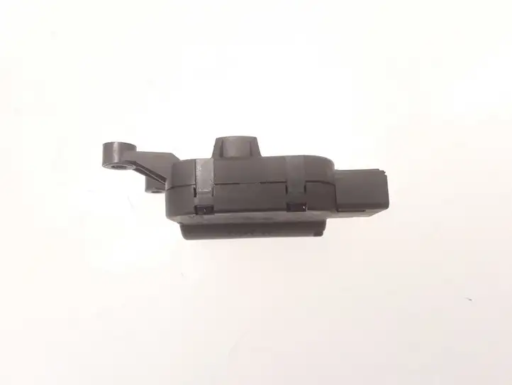 Volkswagen PASSAT B7 (2011 - 2014) 0132801362 Двигатель задвижки потока воздуха — фото 2