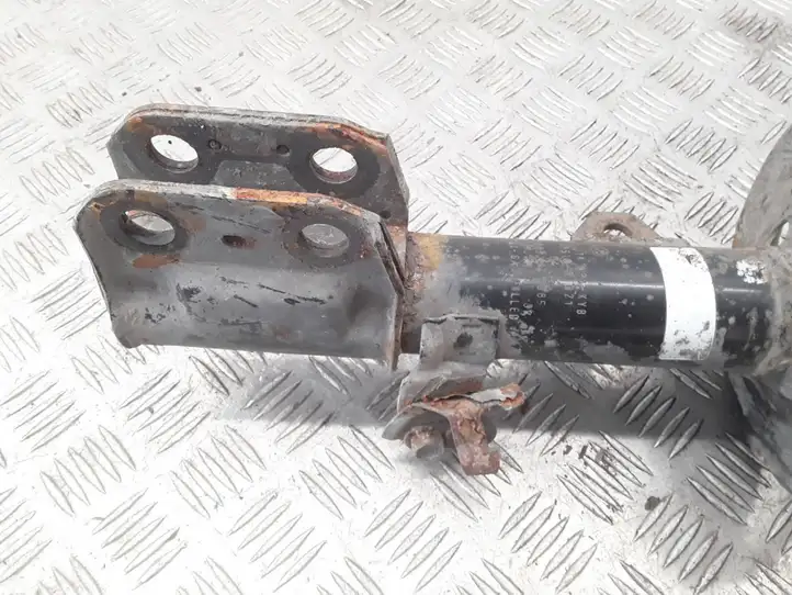 Toyota Corolla Verso AR10 (2004 - 2009) 485100F021 Передняя стойка амортизатора — фото 6