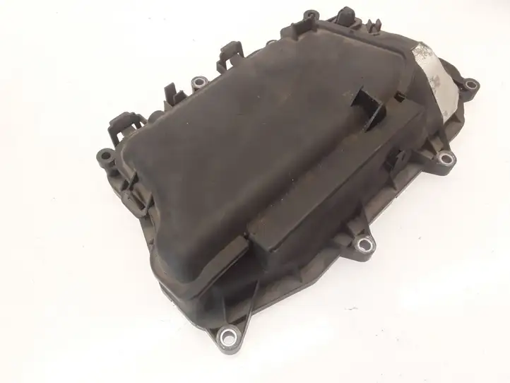 Renault Laguna III (2007 - 2015) 8200822585 Крышка двигателя декоративная — фото 2
