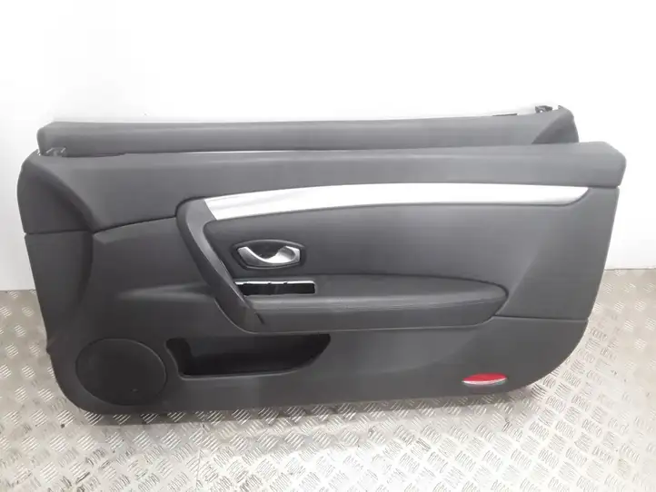 Renault Laguna III (2007 - 2015) Комплект салона — фото 3