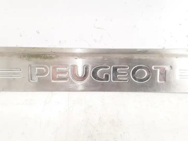 Peugeot 307 (2005 - 2008) Внутренняя отделка переднего порога — фото 3