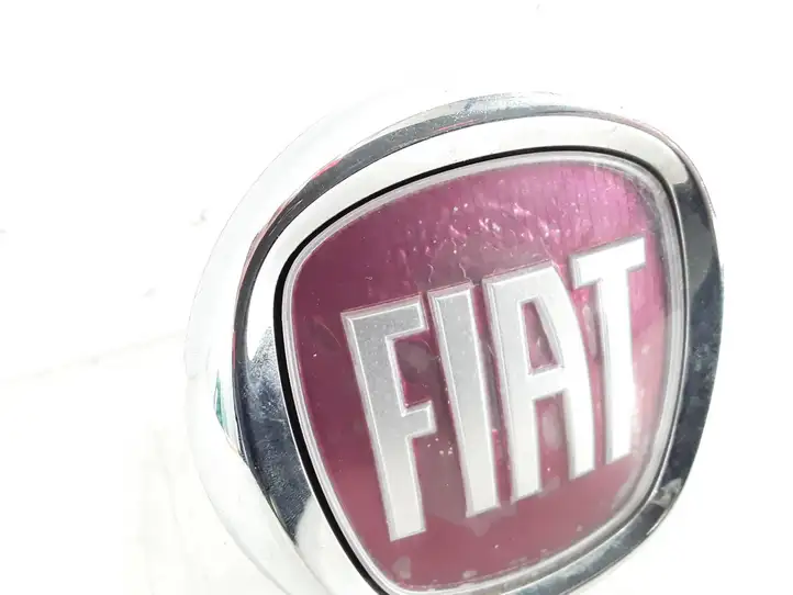 Fiat Bravo (2007 - 2014) Кнопка закрытия крышки багажника — фото 3