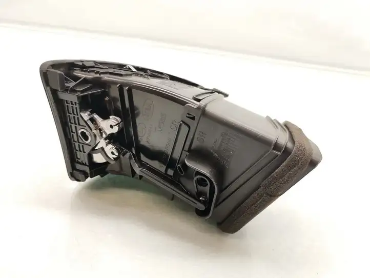 Kia Sorento (2009 - 2014) 97490-2P000 Боковой воздушный дефлектор — фото 4