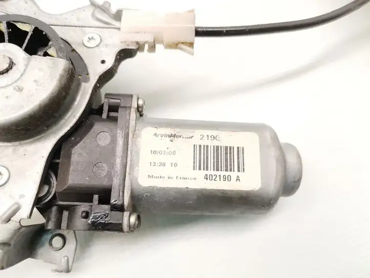 Nissan Qashqai (2006 - 2010) 402190A Стеклоподъемник задней двери — фото 4
