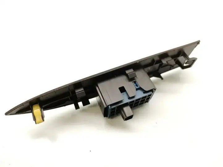 Toyota Avensis T270 (2009 - 2012) 74272-05050 Блок кнопок стеклоподъемников — фото 2