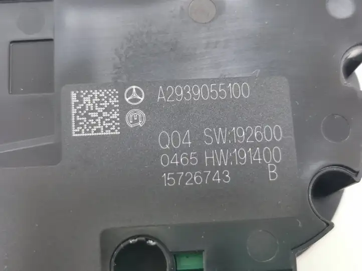 Mercedes-Benz EQC (2018 - ) A2939055100 Включатель аварийных фонарей — фото 4