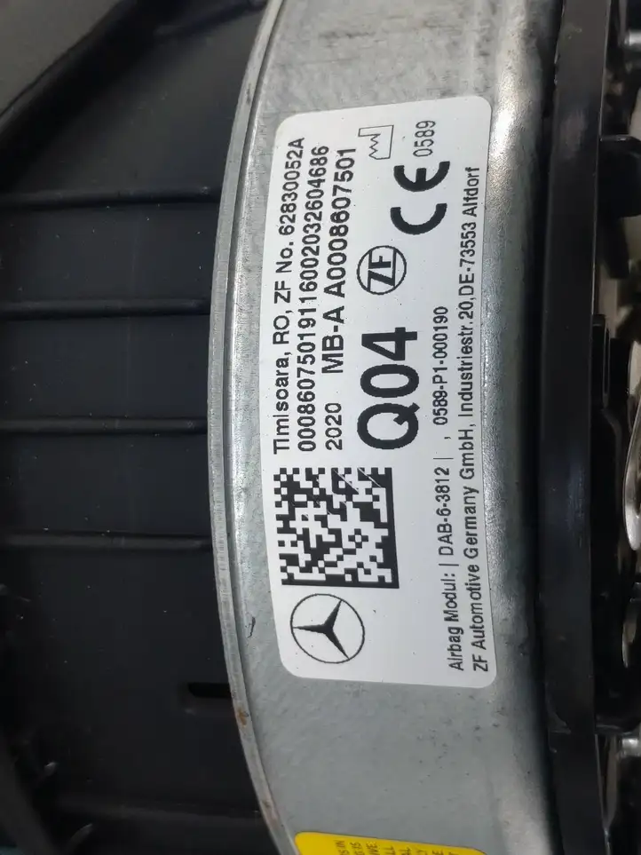 Mercedes-Benz EQC (2018 - ) A0008607501 Подушка безопасности руля — фото 8