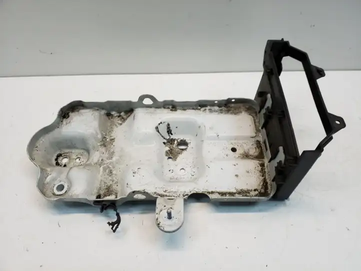 Opel Antara (2011 - 2017) 95169837 Площадка аккумулятора — фото 3