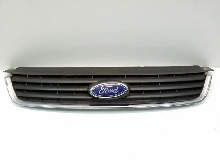 Ford Kuga I (2008 - 2012) 8V41R7081A Передняя решетка — фото 1