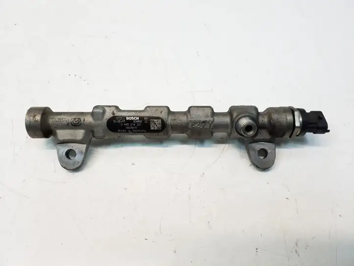 Opel Insignia A (2008 - 2017) 55576177 Магистральная топливная трубка — фото 1