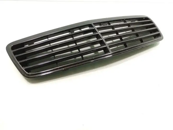 Mercedes-Benz CLK A208 (1997 - 2002) 2088800085 Передняя решетка — фото 2